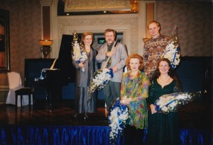 Petals Ensemble in Jakarta 1998: Tuija Hakkila, Mikael Helasvuo, Kaija Saariaho, Anssi Karttunen, Pia Freund